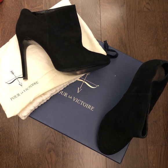 Pour La Victoire Suede Booties - Picture 2 of 5